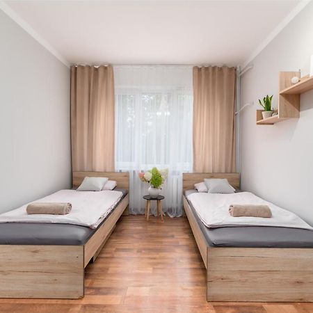 Two Bedrooms Apartment Faktura Fast Check-In 24H Rzeszow Bagian luar foto