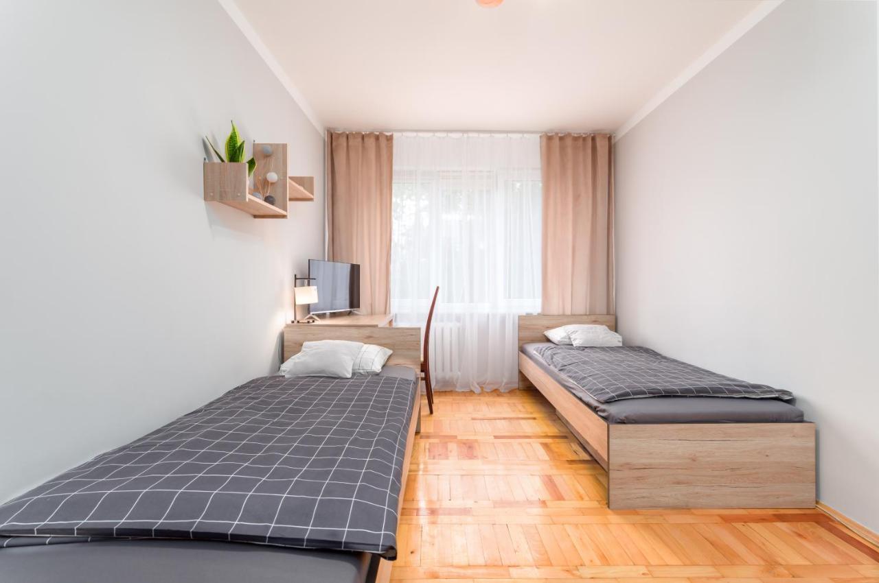 Two Bedrooms Apartment Faktura Fast Check-In 24H Rzeszow Bagian luar foto